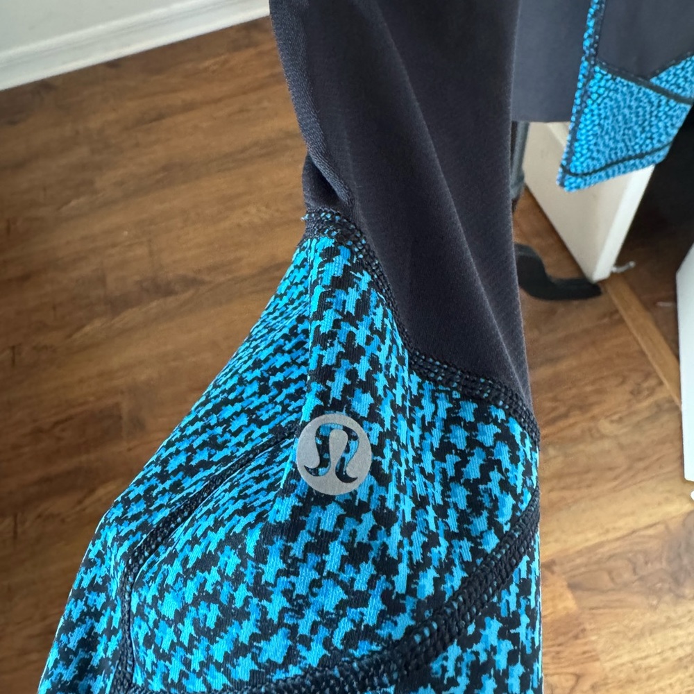 Lululemon - Picture 2 of 6